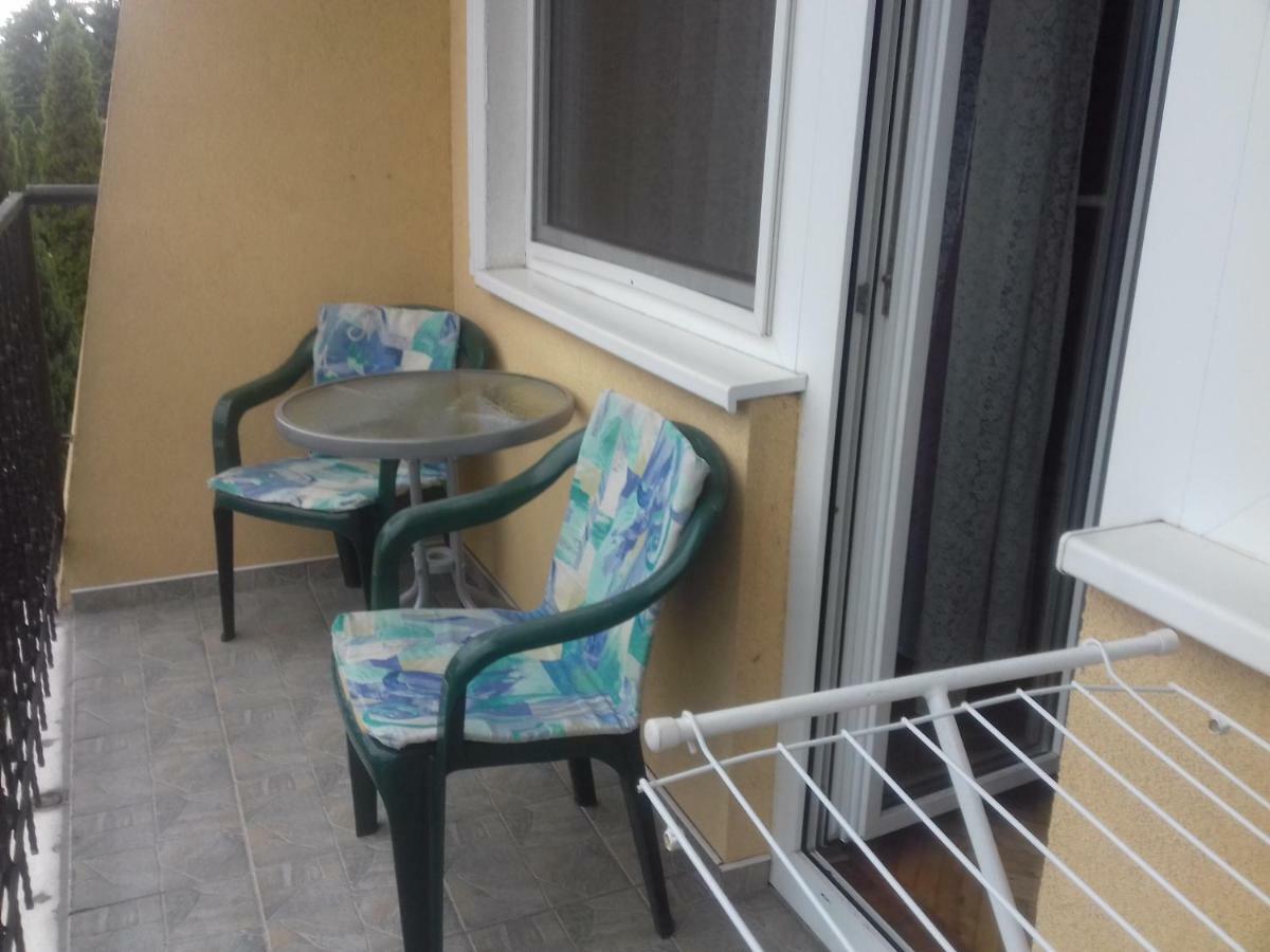 Harmatcsepp Apartmanhaz Ньиредьхаза Экстерьер фото